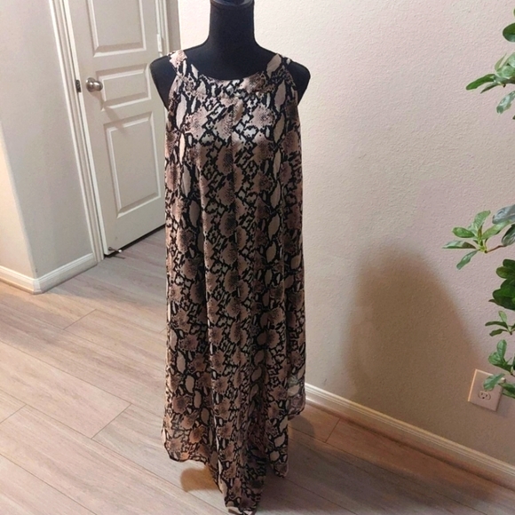 Speed Limit MPH Animal Print Flowy Women's Maxi Dress Size 1X - Picture 12 of 13